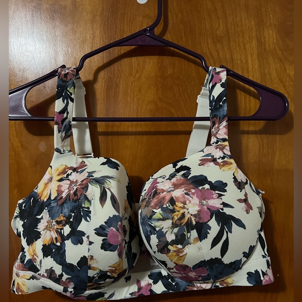 40DD, Lane Bryant, Comfort Bliss bra, adjustable straps and band